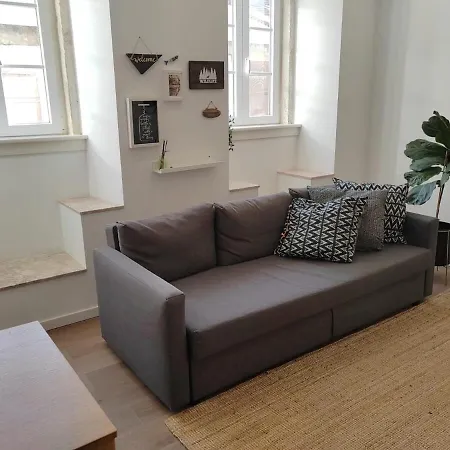 Marques De Sampaio *